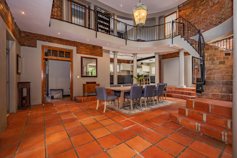 6 Bedroom Property for Sale in Vierlanden Western Cape